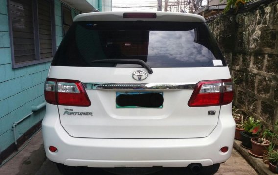 2011 Toyota Fortuner for sale in Quezon City-5