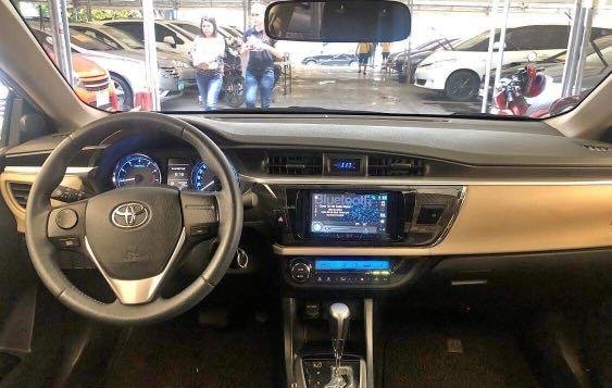 2nd Hand 2015 Toyota Corolla Altis at 45000 km for sale-6