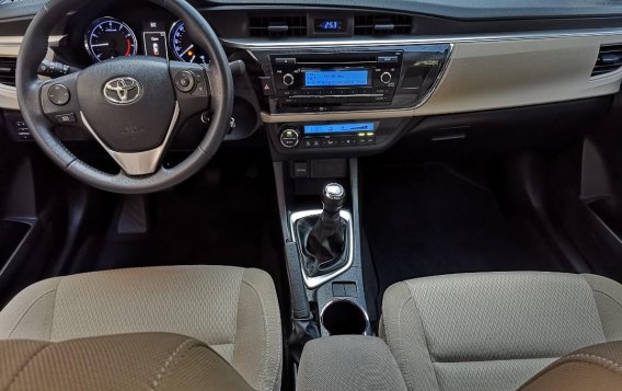 2017 Toyota Corolla Altis for sale in Manila-6