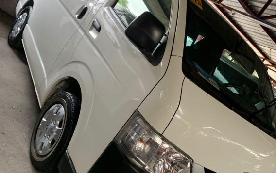 White Toyota Hiace 2016 for sale in Quezon City-1