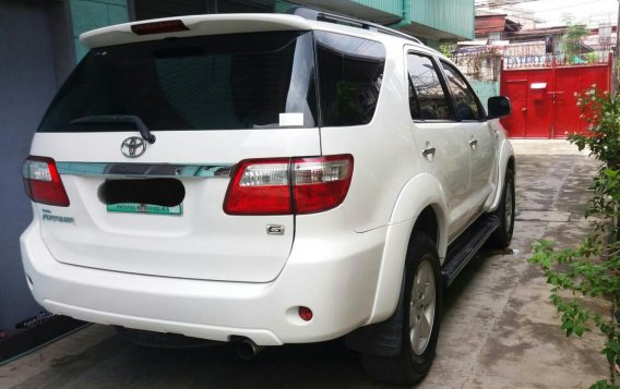 2011 Toyota Fortuner for sale in Quezon City-3