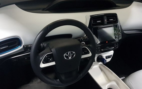 Brand New 2017 Toyota Prius for sale in Manila-3