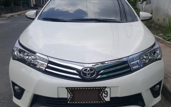 White 2014 Toyota Altis for sale in Quezon City-1