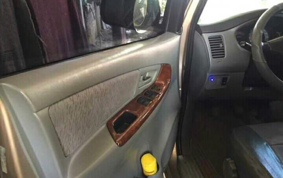 Toyota Innova 2005 for sale in Cauayan City -3