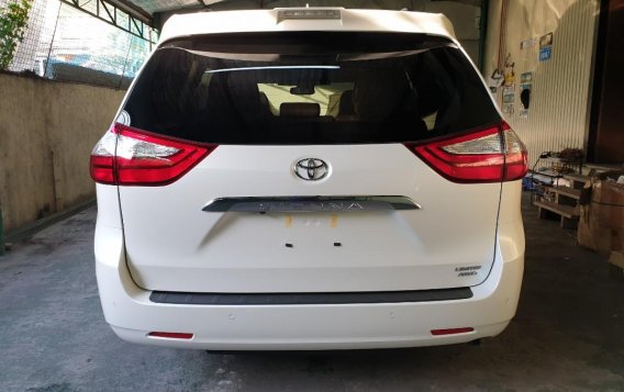 2019 Toyota Sienna for sale in Quezon City-8