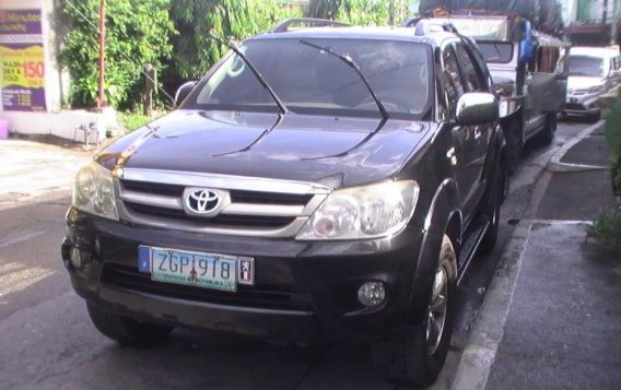 Toyota Fortuner 2006 for sale in Calapan-5