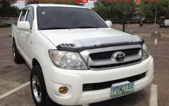 Selling Toyota Hilux 2011 Manual Diesel in Quezon 