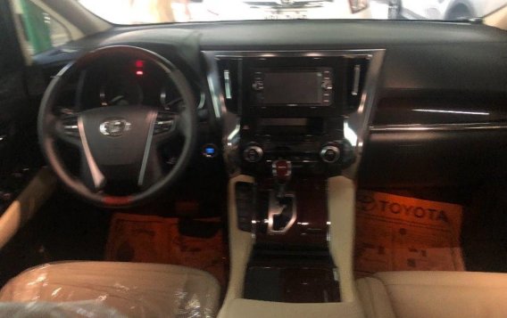 2016 Toyota Alphard Automatic for sale in Quezon City-4