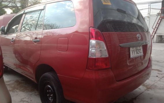 Red Toyota Innova 2016 for sale in Quezon City-3