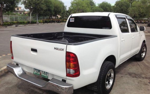 Selling Toyota Hilux 2011 Manual Diesel in Quezon -5