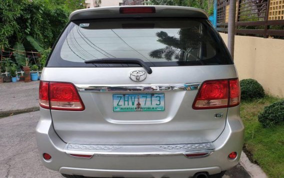 Selling Silver Toyota Fortuner 2007 at 97000 km -9