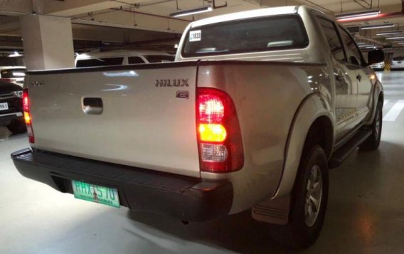 Toyota Hilux 2010 for sale in Manila-4
