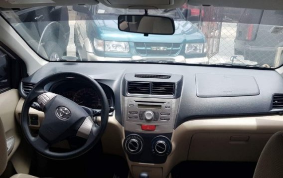 Used Toyota Avanza at 32000 km for sale in Bulacan-2