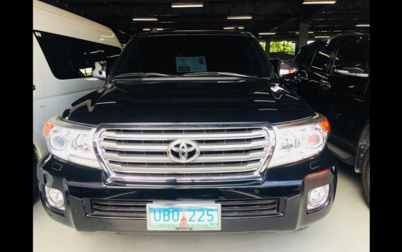 Sell 2013 Toyota Land Cruiser Automatic Diesel at 61844 km 