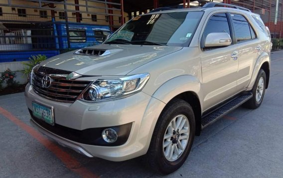 2013 Toyota Fortuner for sale in Quezon City-2