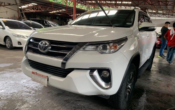 Selling White Toyota Fortuner 2017 in Quezon City