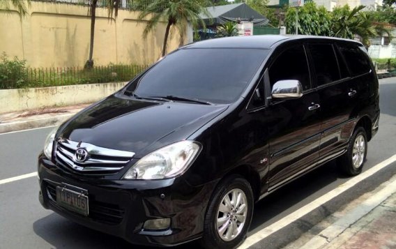 2012 Toyota Innova for sale in Quezon City-3