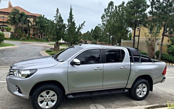 Toyota Hilux 2016 for sale in Quezon City-3
