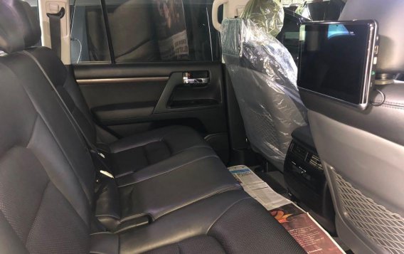 Toyota Land Cruiser 2018 for sale in Quezon City-4