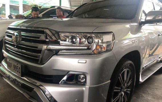 Toyota Land Cruiser 2018 for sale in Quezon City-2