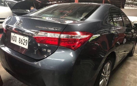 Selling Grey Toyota Corolla Altis 2016 in Quezon City -3
