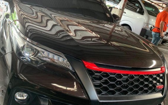Brown Toyota Fortuner 2018 for sale in Quezon City-7