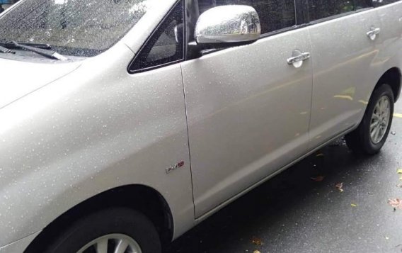 Toyota Innova 2006 Automatic Diesel for sale -3