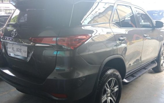 Toyota Fortuner 2017 for sale in Pasig -6