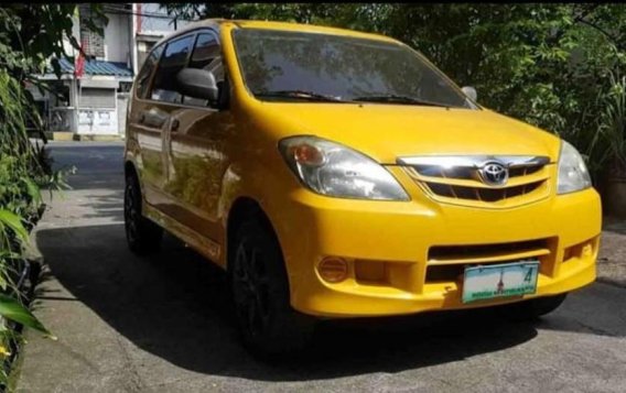 2011 Toyota Avanza for sale in Quezon City-3