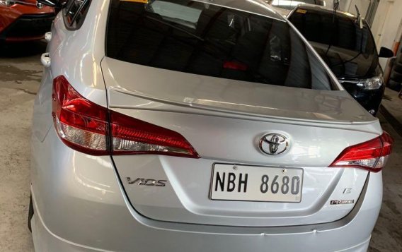 Selling Silver Toyota Vios 2018 in Quezon City-5