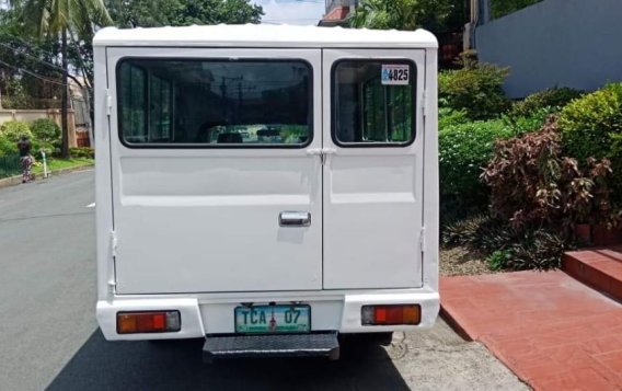 Toyota Hilux 2009 for sale in Quezon City-8