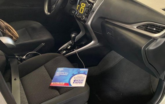 Selling Silver Toyota Vios 2018 in Quezon City-6