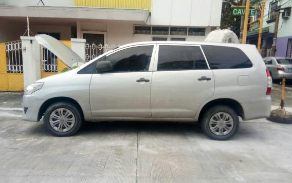 2011 Toyota Innova for sale in Manila-1