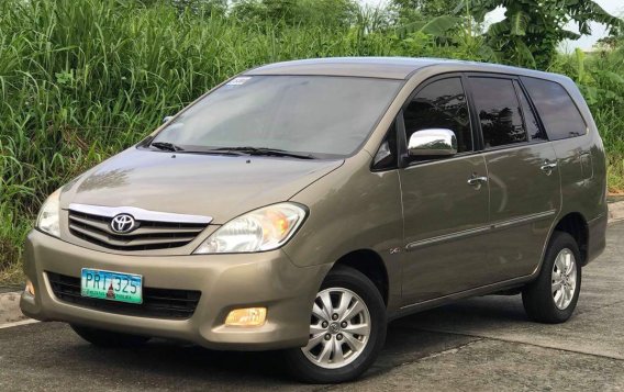 2010 Toyota Innova for sale in Parañaque