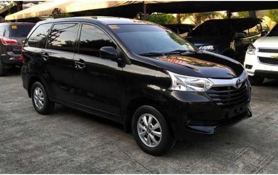 Black Toyota Avanza 2017 Automatic for sale-1
