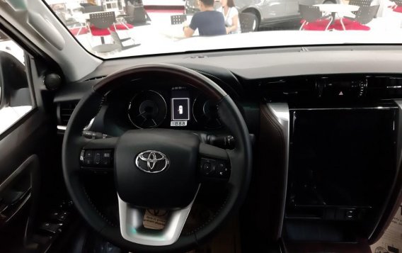 Toyota Fortuner 2019 for sale in Paranaque -7