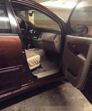 Sell Brown 2014 Toyota Innova Automatic Gasoline at 114000 km -5