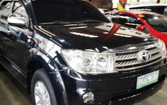 Selling Black Toyota Fortuner 2008 in Manila 