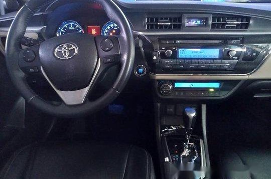 Selling Toyota Corolla Altis 2016 at 29000 km -3