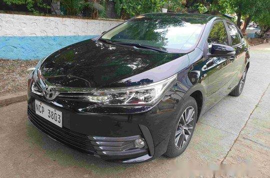 Black Toyota Corolla Altis 2018 at 15000 km for sale-1