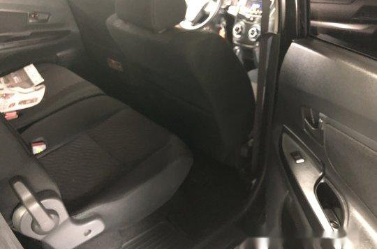 Selling Black Toyota Avanza 2018 in Quezon City -3