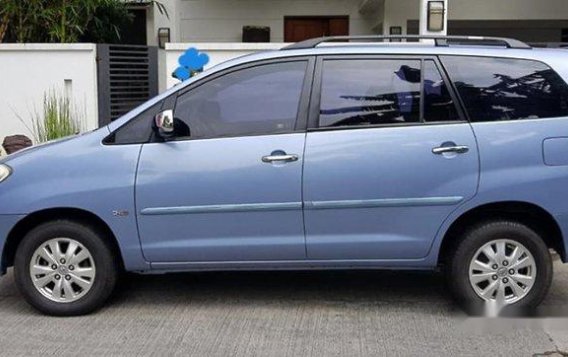 Blue Toyota Innova 2012 at 110000 km for sale -1