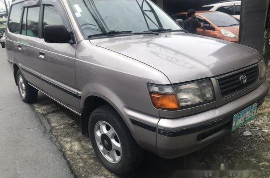 Selling Grey Toyota Revo 1999 at 90000 km 