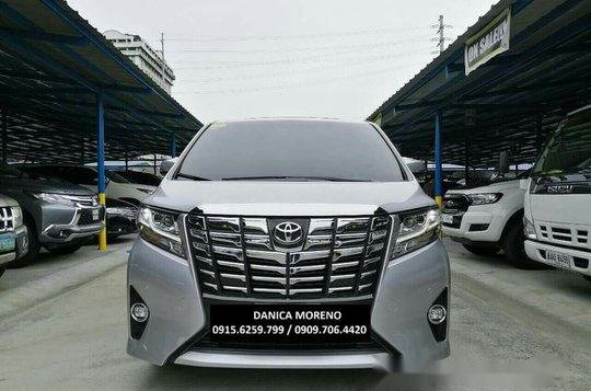 Silver Toyota Alphard 2018 for sale in Parañaque