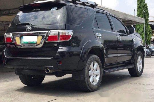 Sell Black 2009 Toyota Fortuner in Makati -3