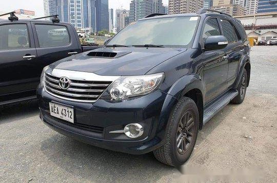 Selling Black Toyota Fortuner 2015 in Pasig -2