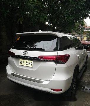 Selling White Toyota Fortuner 2018 Automatic Diesel at 11000 km -1