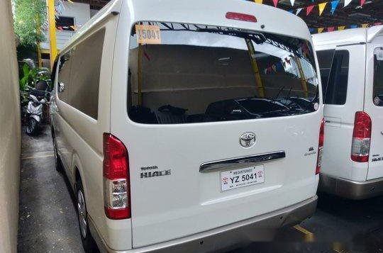 Selling White Toyota Hiace 2016 Manual Diesel-5