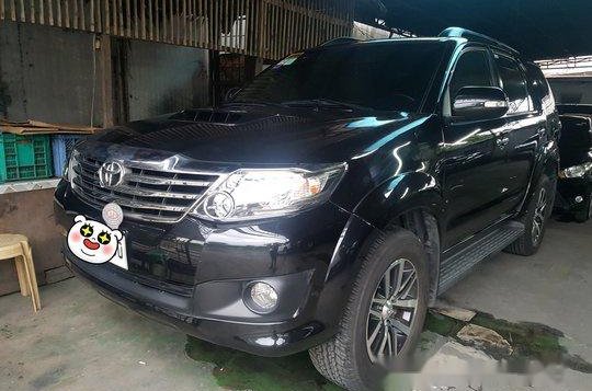 Sell Black 2015 Toyota Fortuner at 79000 km -1