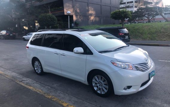 2014 Toyota Sienna for sale in Paranaque -3